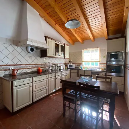 بيت ضيافة Casa Piteira *